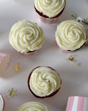 red velvet cupcakes